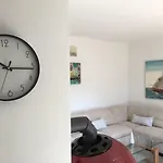 Dom wakacyjny House *